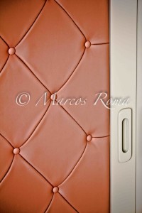 Mod. The Inch Worm (Sliding Door)