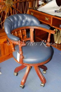 sedia girevole in pelle